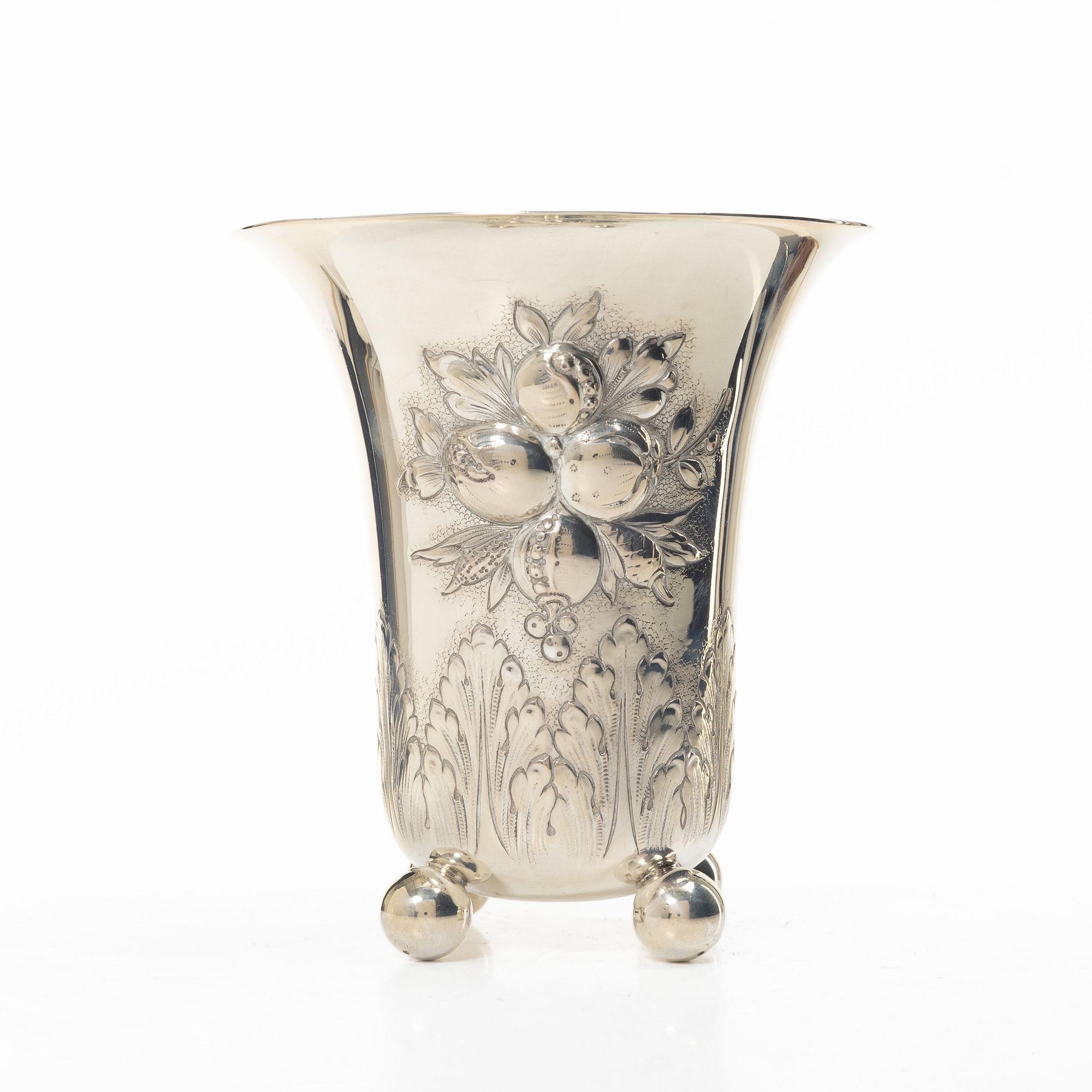 Ragnar Ericson, vase, silver, Baroque style, Malmö, 1942.