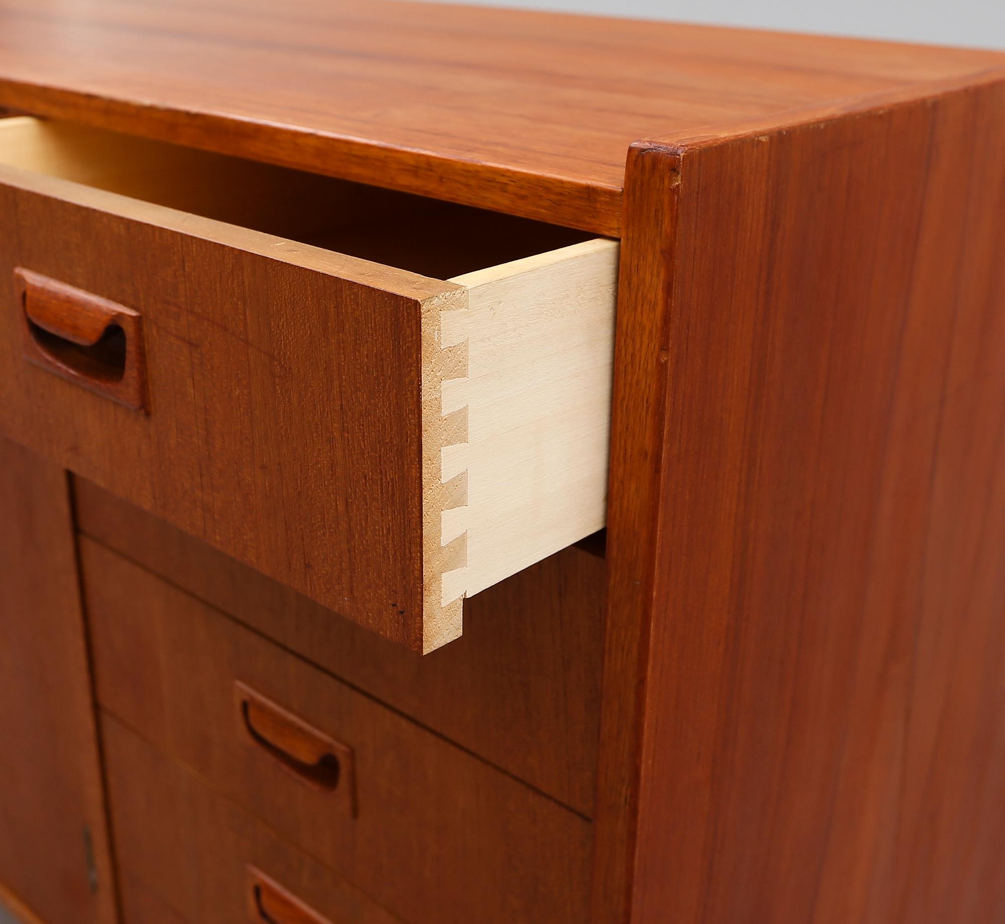 SIDEBOARD, 1900-talets andra hälft.