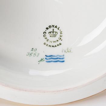 A Royal Copenhagen 'Flora Danica' dinner service, Denmark, 20th Century.