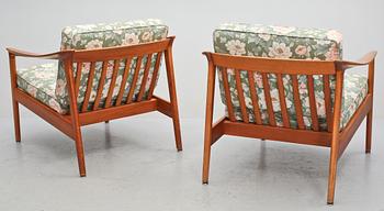 FÅTÖLJER, ett par, Folke Ohlsson, Bodafors, 1900-talets tredje kvartal.