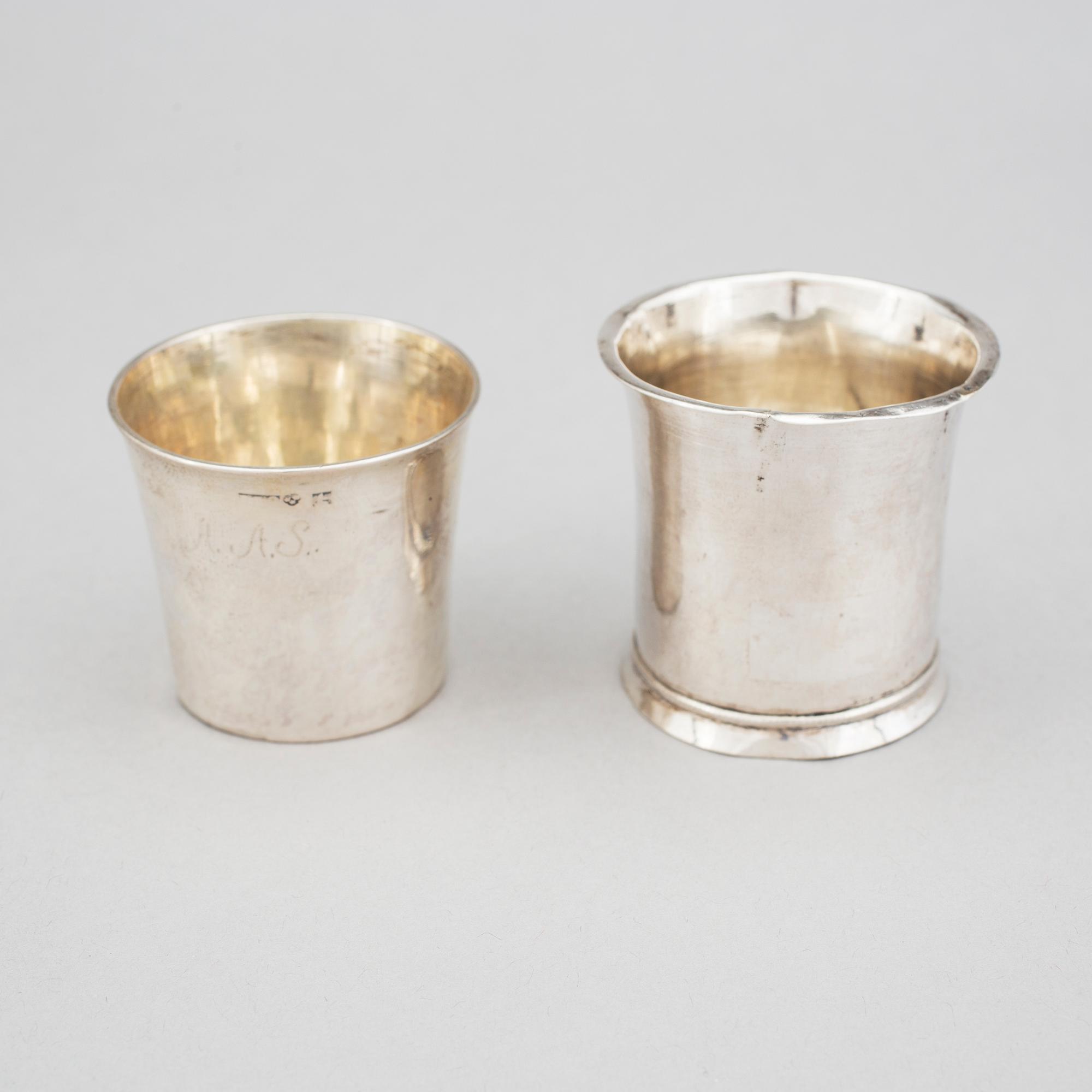 BÄGARE, 2 st, silver, 1700-1800-tal. Ca 46 gram.