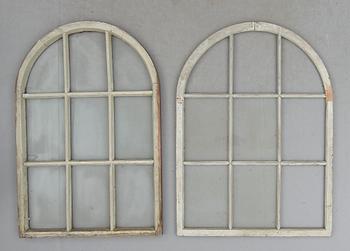 FÖNSTER, 2 st, 1900-talets första hälft.