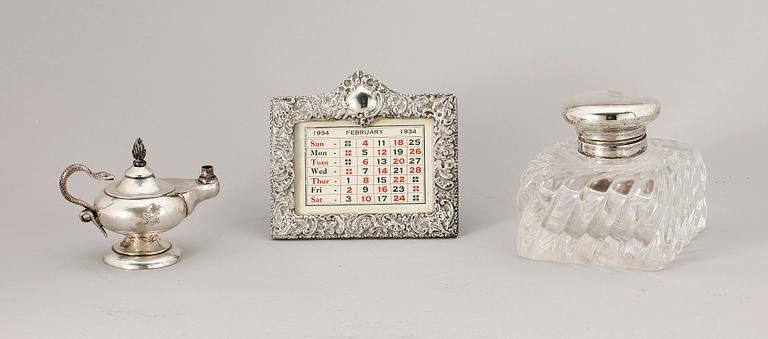 BLÄCKHORN, BORDSRAM SAMT BRÄNNARE, silver, Birmingham sent 1800-tal.