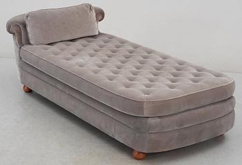 JOSEF FRANK, couch, Firma Svenskt Tenn, modell 775.