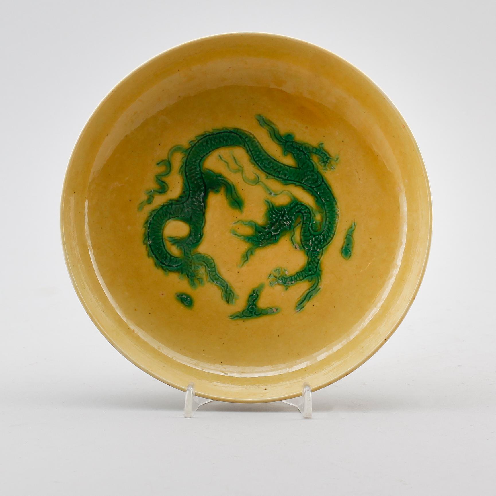 SKÅLFAT, porslin, Kina, med  Kangxi sex karaktärers märke, 1900-tal.
