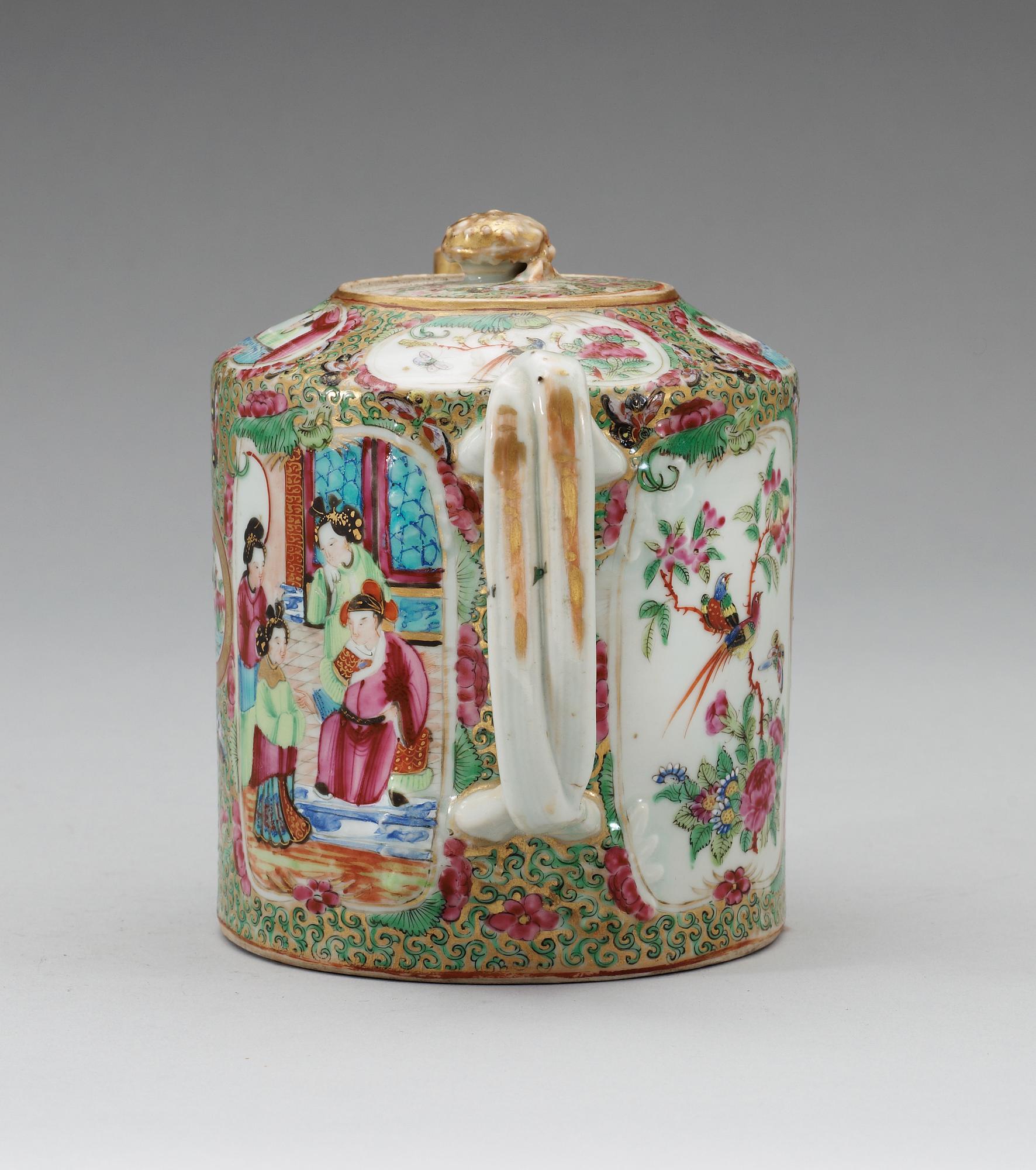 A Canton famille rose tea pot with cover, Qing dynasty, 19th Century.