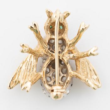 Brooch in the form of a bee, 14K gold with brilliant-cut diamonds.