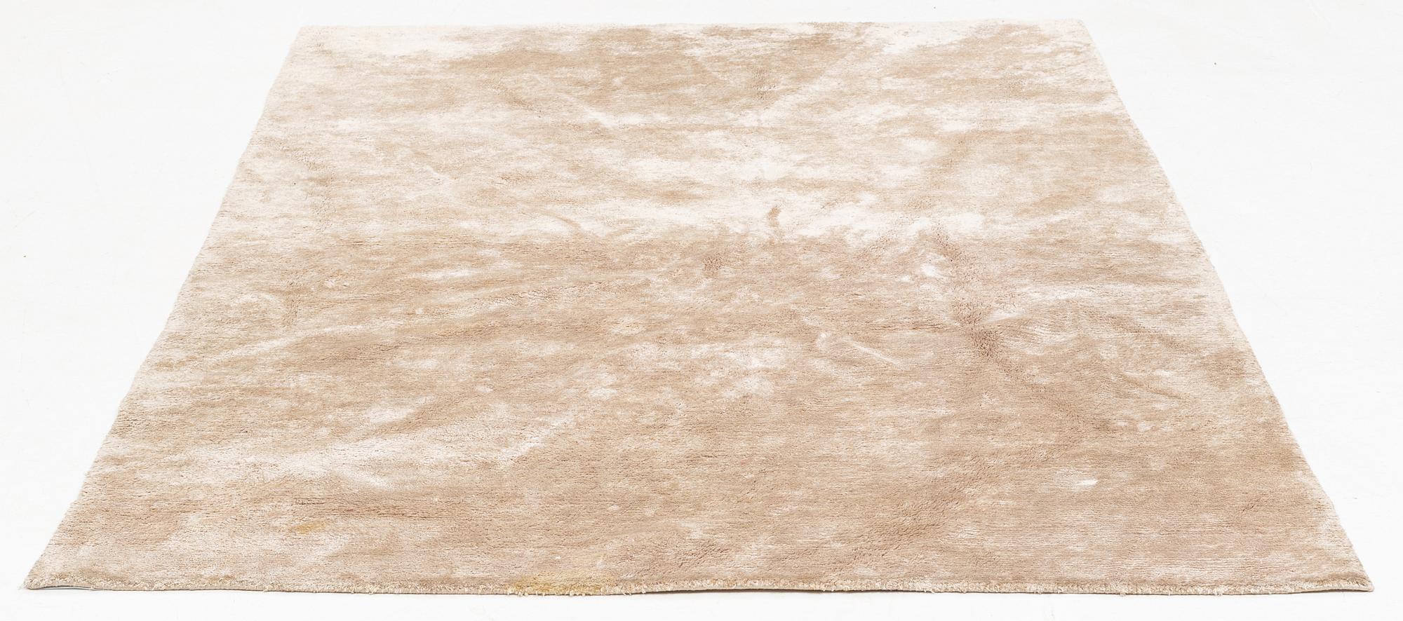 Matta, Glowb, ca 234 x 160 cm.