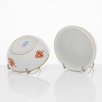 Herend, a 4 piece set of porcelain boxes with lids, 'Apponyi"/"Chinese Bouquet', Hungary 20th century.