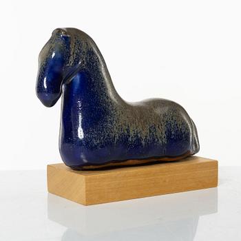 Ulla & Gustav Kraitz, Resting horse.