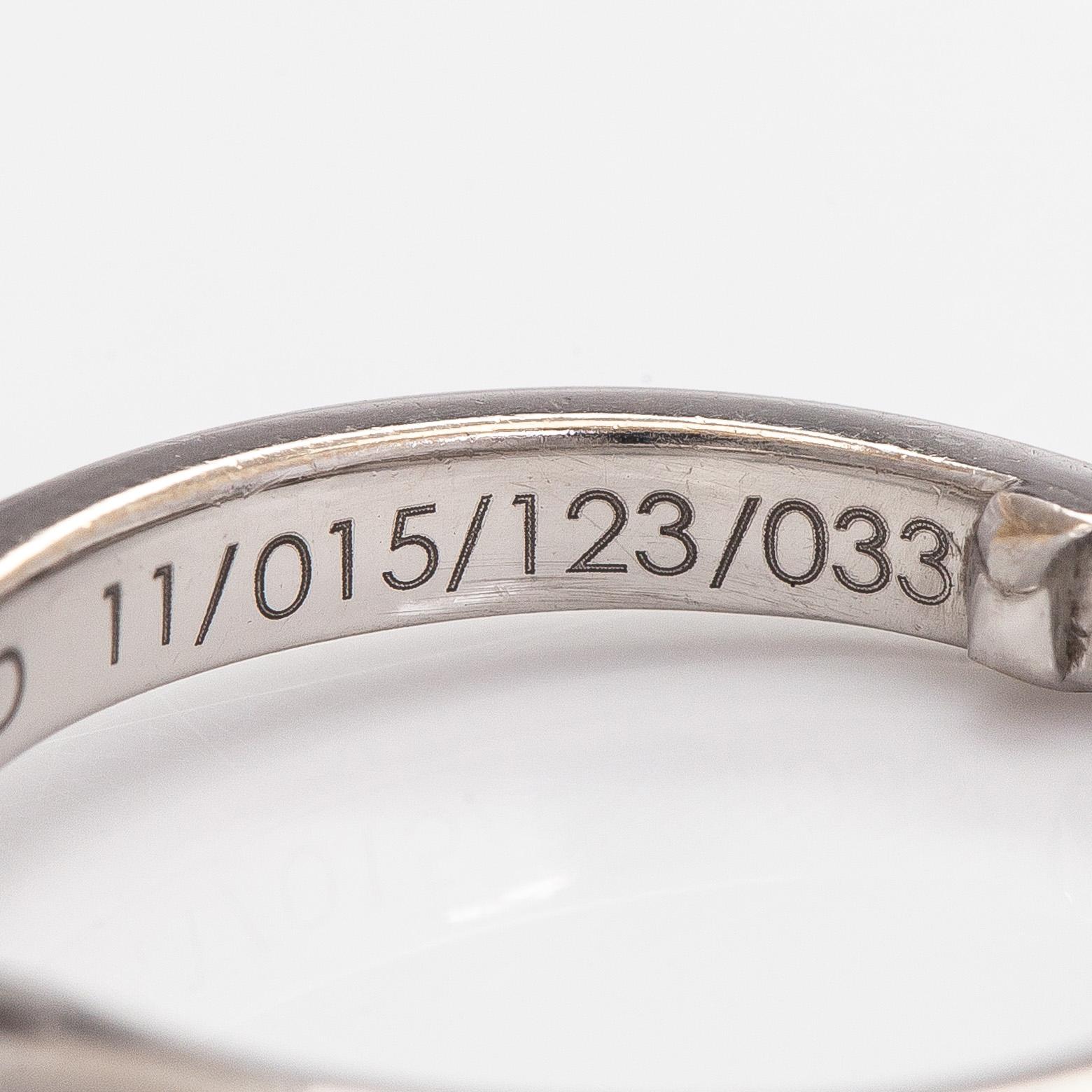 Sormus, briljanttihioitettu timantti 1,01 ct, platinaa.