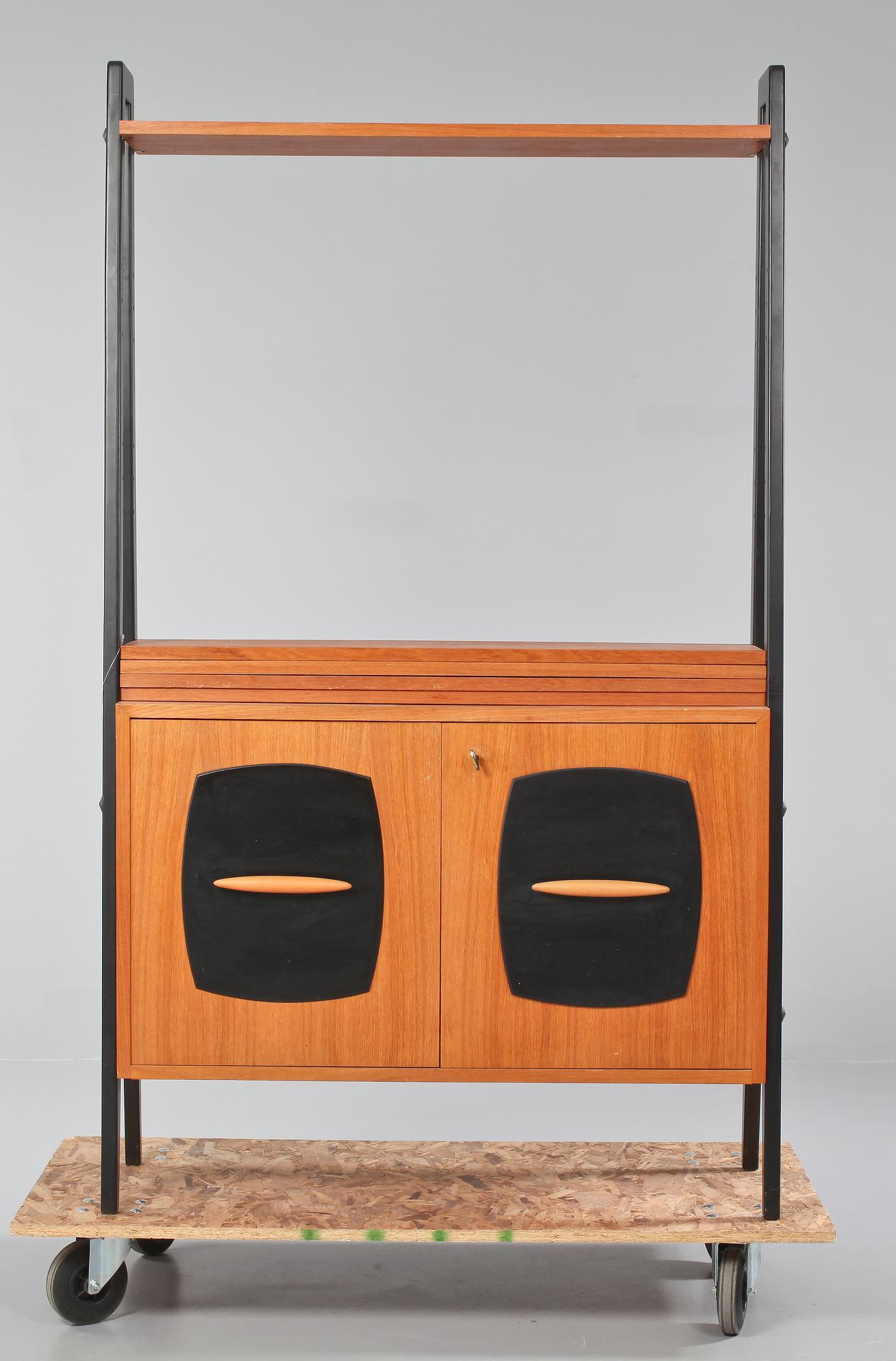 BOKHYLLOR, 2 st, "Tema", IKEA, modellen lanserad 1955.