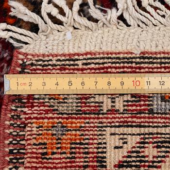 Gallerimatta, nordvästpersisk, ca 326 x 100 cm.