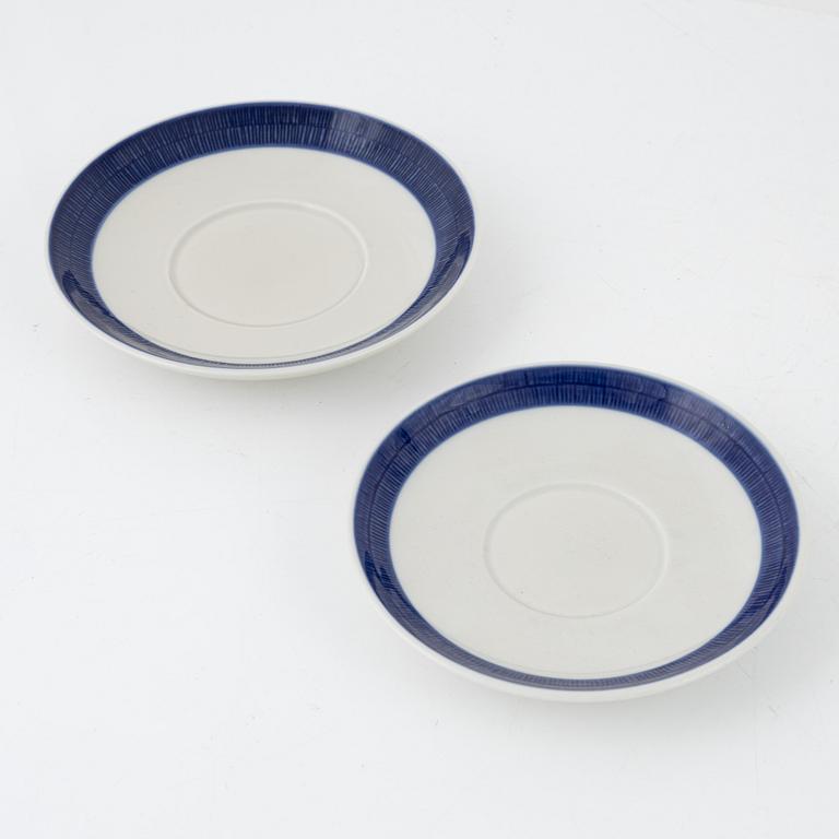 Hertha Bengtson, matservis, porslin, 44 delar, "Koka Blå", Rörstrand.