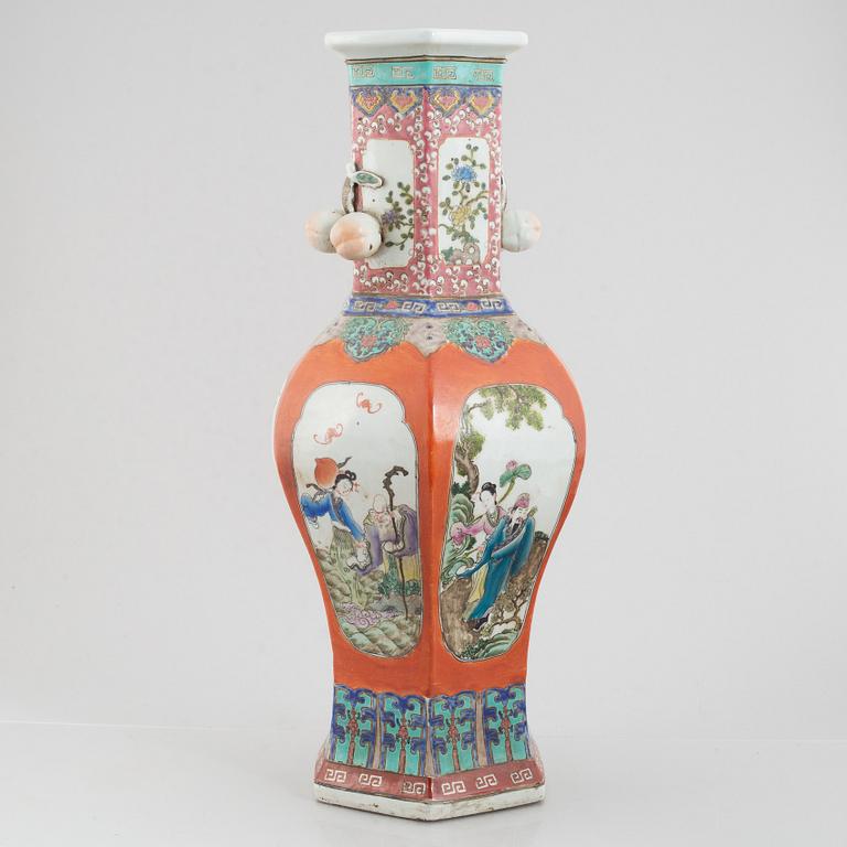 A Chinese porcelain floor vase, 20th century.
