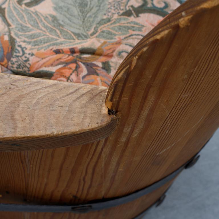 A pair of pine easy chairs, Åby Möbelfabrik, 1930's/40's.