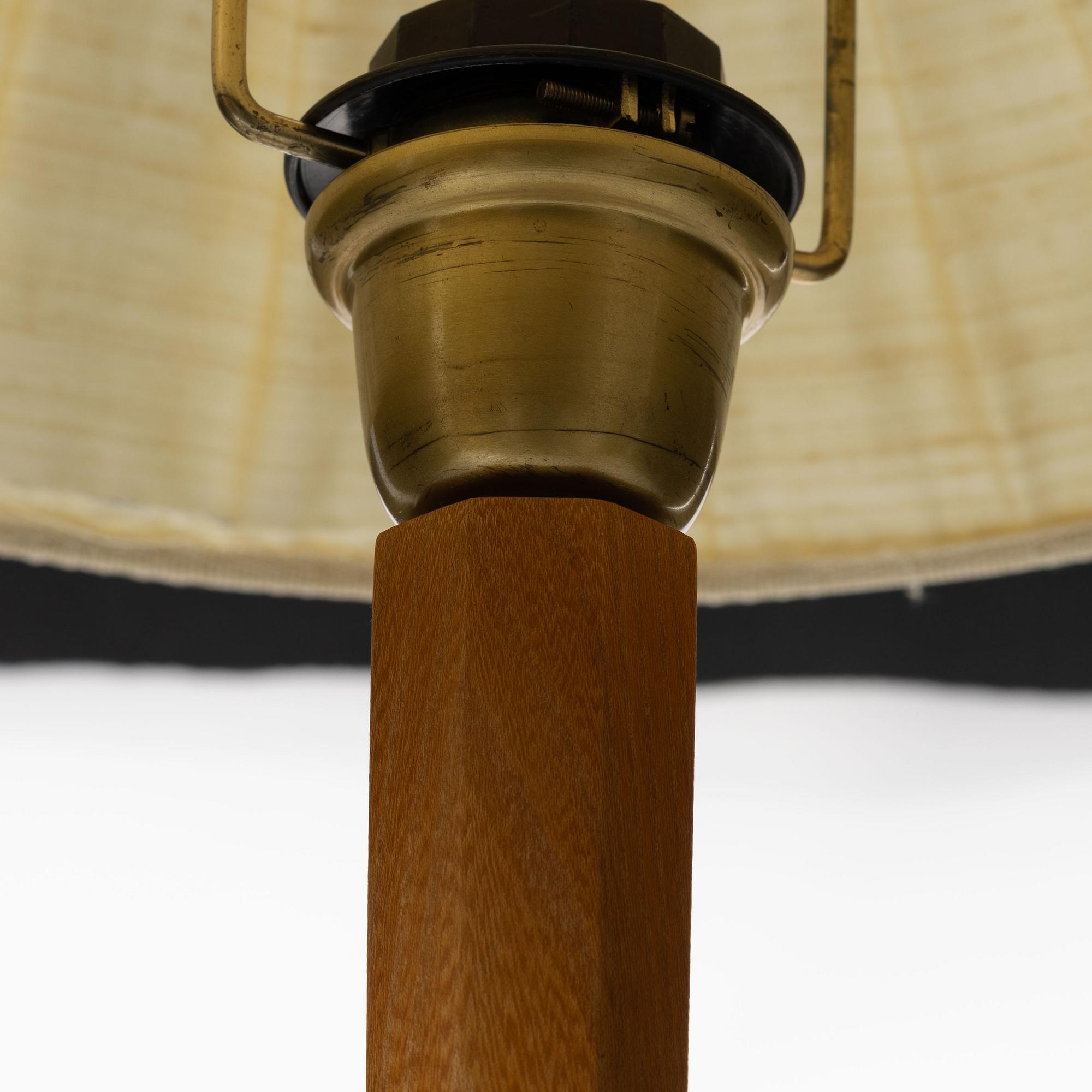 Bertil Brisborg, a table lamp model "31915", Nordiska Kompaniet, 1940s.