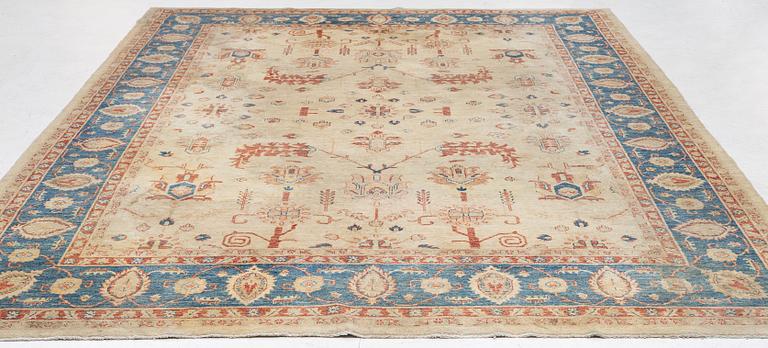 A Ziegler Design carpet, ca 365 x 260 cm.