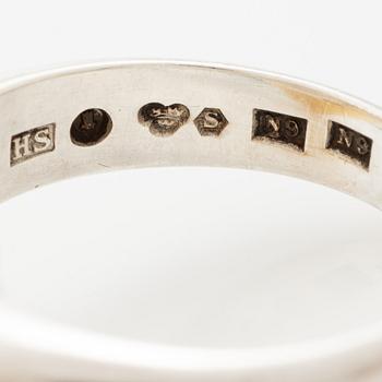 Ring, 18K guld och silver med vita stenar. Hugo Strömdahl, Stockholm 1961 och 1964.