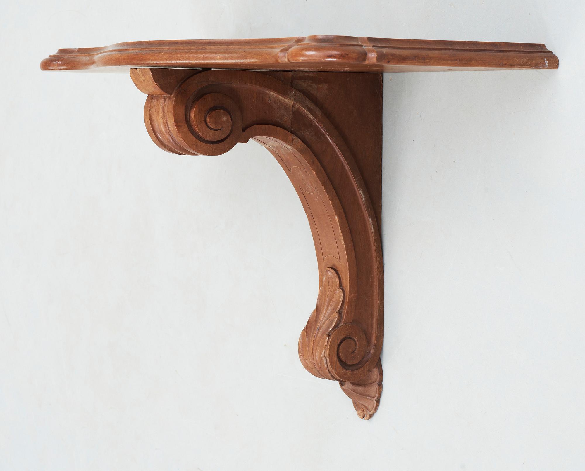 VÄGGHYLLA, 2 delar, rokokostil, 1900-talets första hälft.