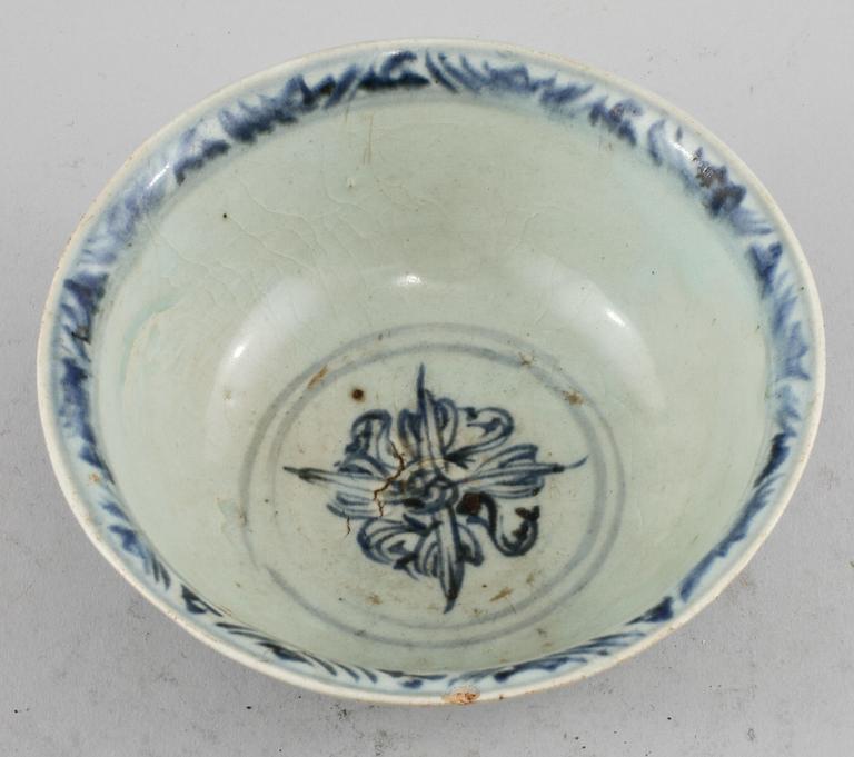 SKÅL, porslin, Kina, Ming (1368-1644).