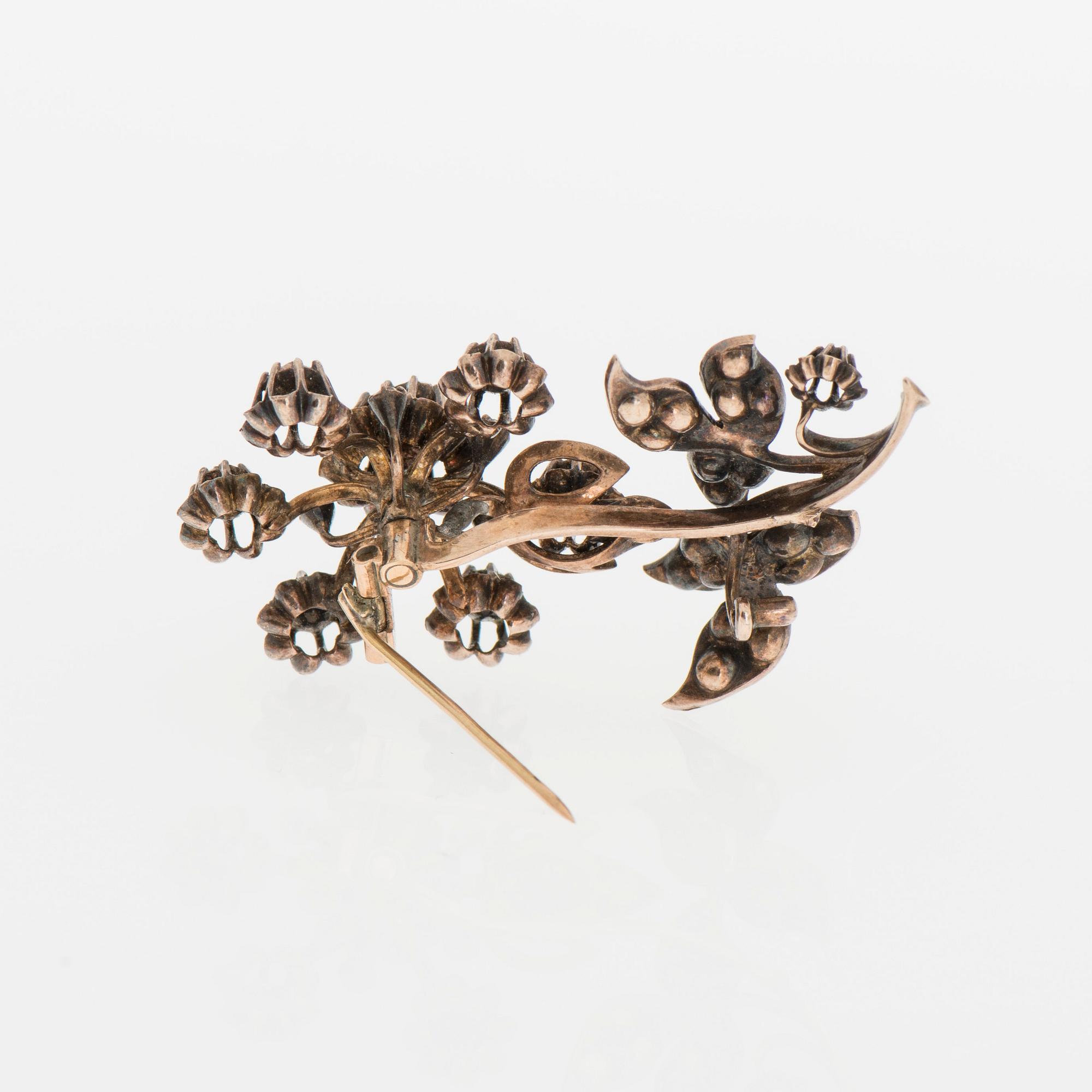 BROSCH, rosenslipade diamanter, guld och silver. Frankrike, slutet av 1800-talet.