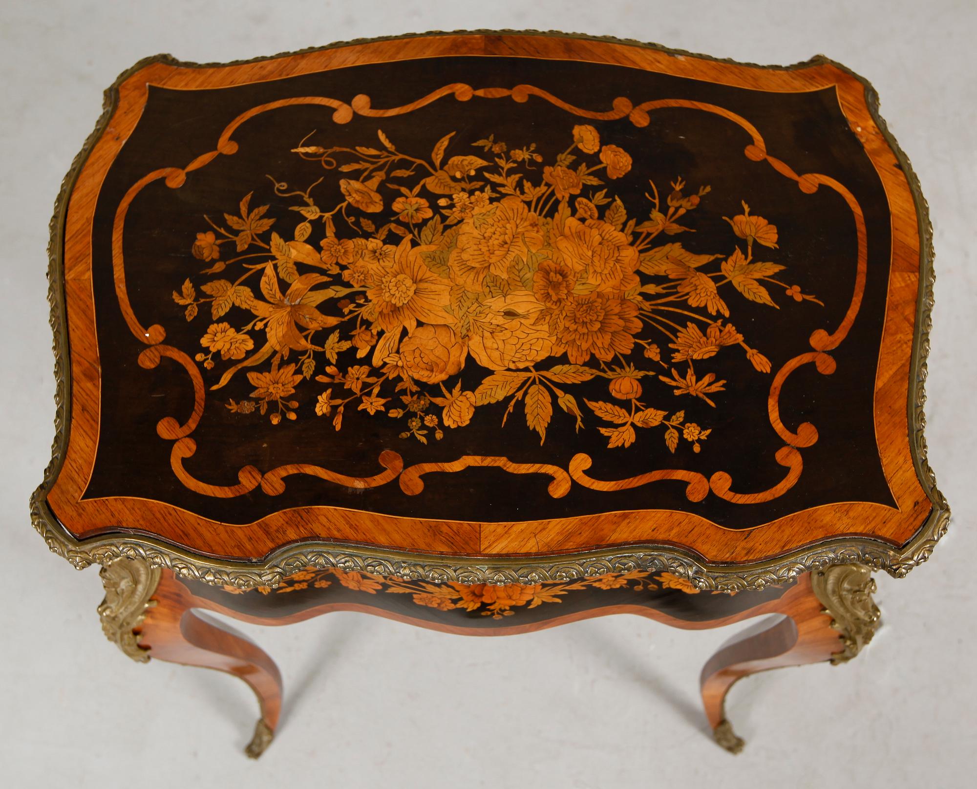 DAMARBETSBORD, 1800-talets andra hälft.