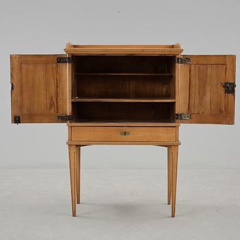 POTTSKÅP, 1800-tal.