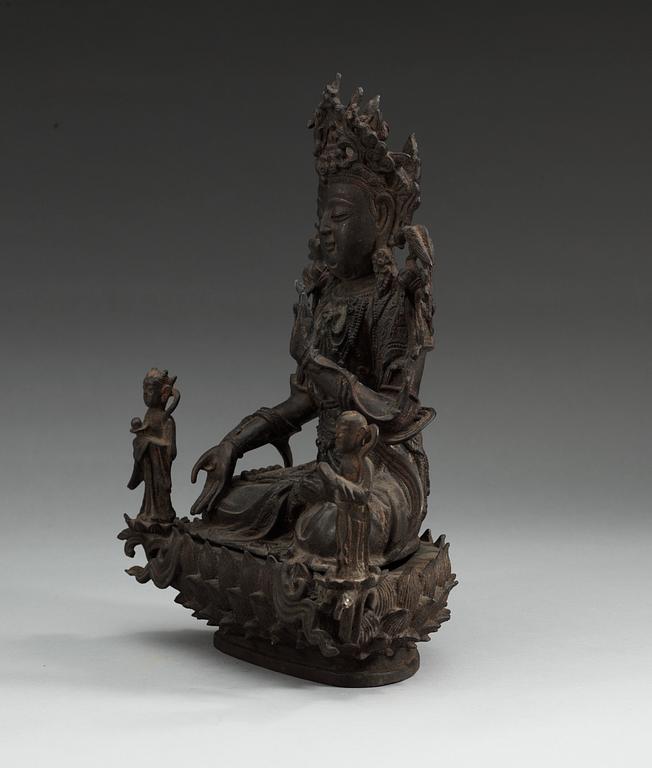 A bronze figure of Buddha, Ming dynasty.