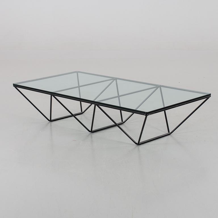 A PAOLO PIVA "ALANDA" COFFEE TABLE, B&B Italy.