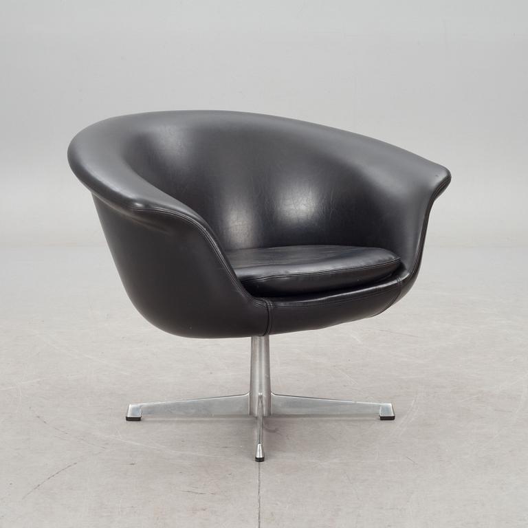 SNURRFÅTÖLJ, 1900-talets andra hälft.