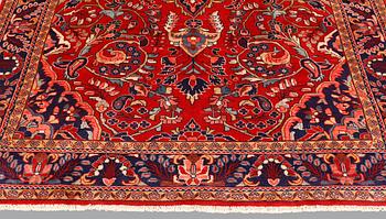 A carpet, Hamadan ca 327 x 220 cm.