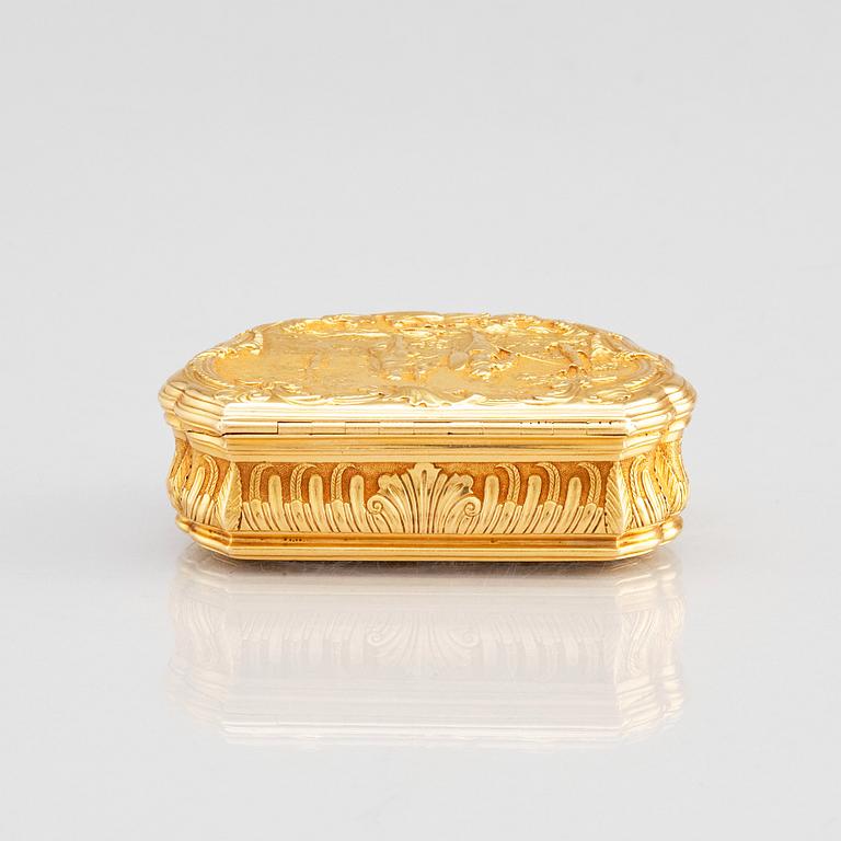 A Swedish Rococo 21 carat gold box, mark of Frantz Bergs (active 1725-1777).