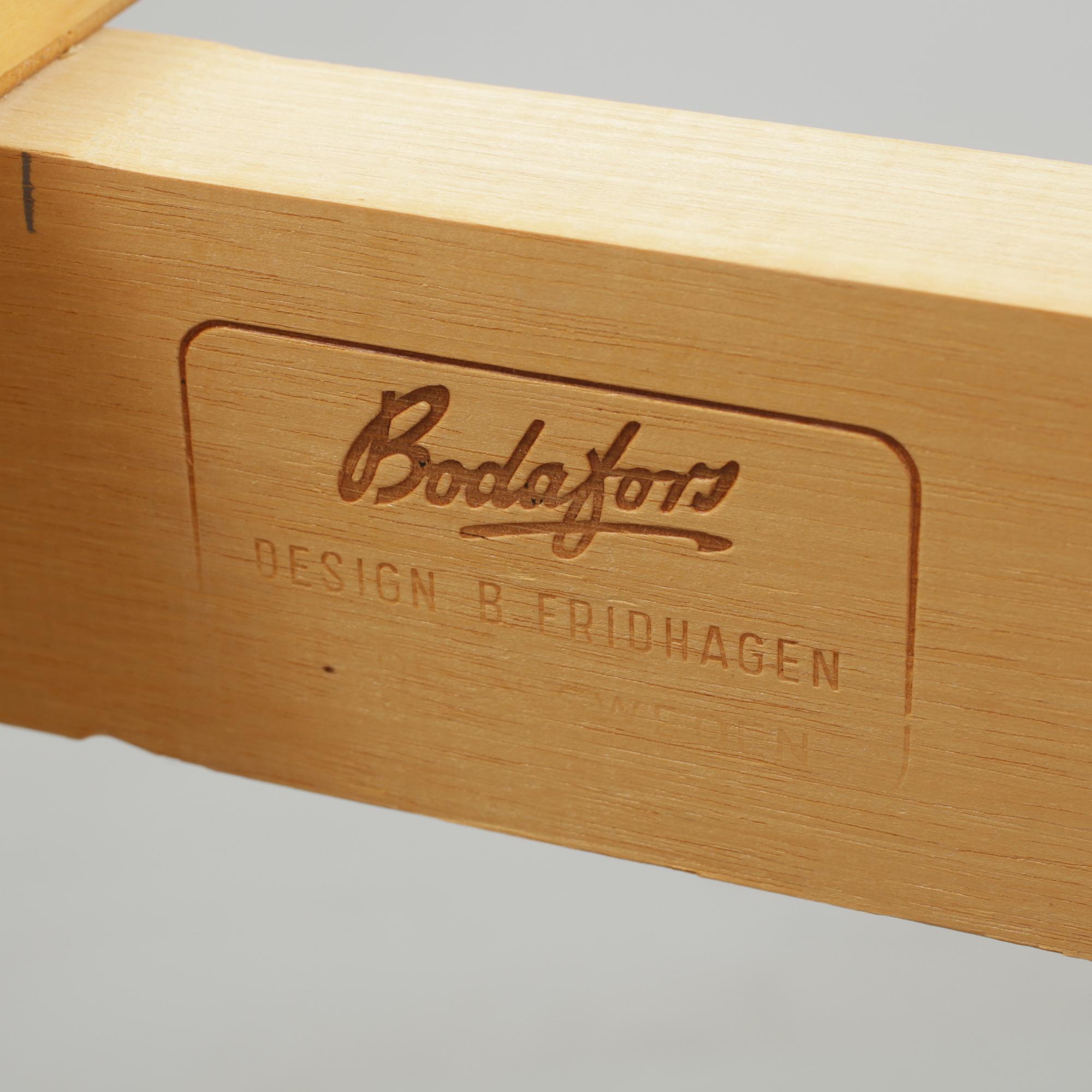 MATGRUPP, 5 delar och 2 iläggsskivor, Bertil Fridhagen, Bodafors, 1960-tal.