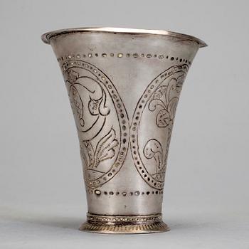 BÄGARE, silver, Petter Röding, Varberg, 1753. Vikt ca 62 gram.