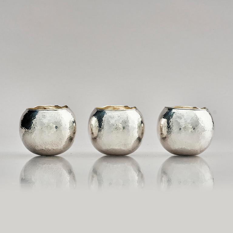 Olle Ohlsson, tumlare, 3 st, sterling silver, Stockholm 1979.