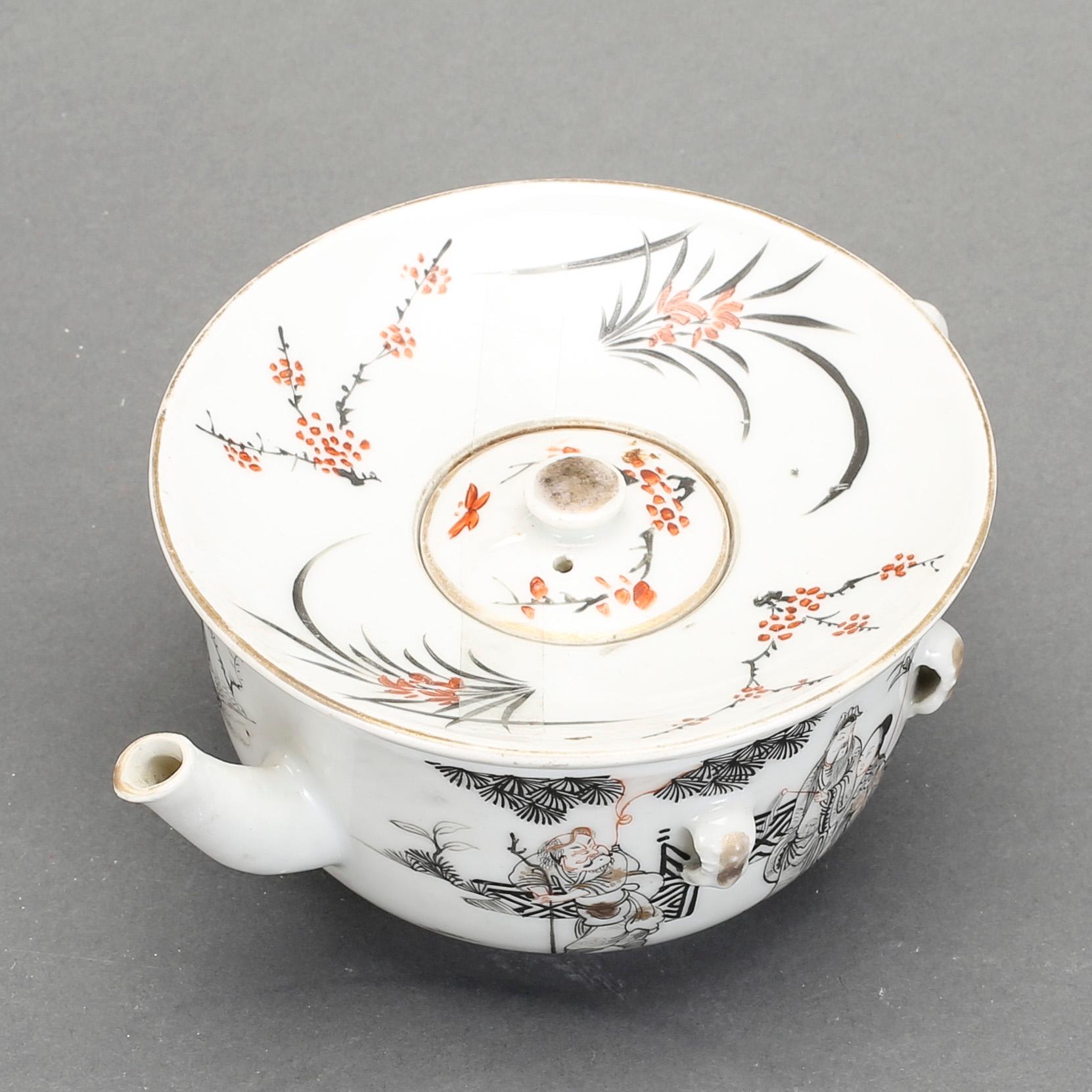 TEKANNA, Kina, porslin, 1800-tal.