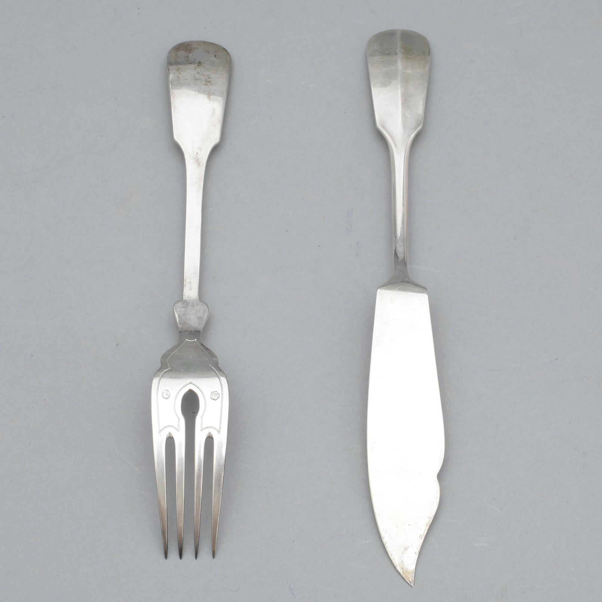 FISKBESTICK, 24 delar, silver, Österrike-Unger, tidigt 1900-tal. Vikt ca 1139 gram.