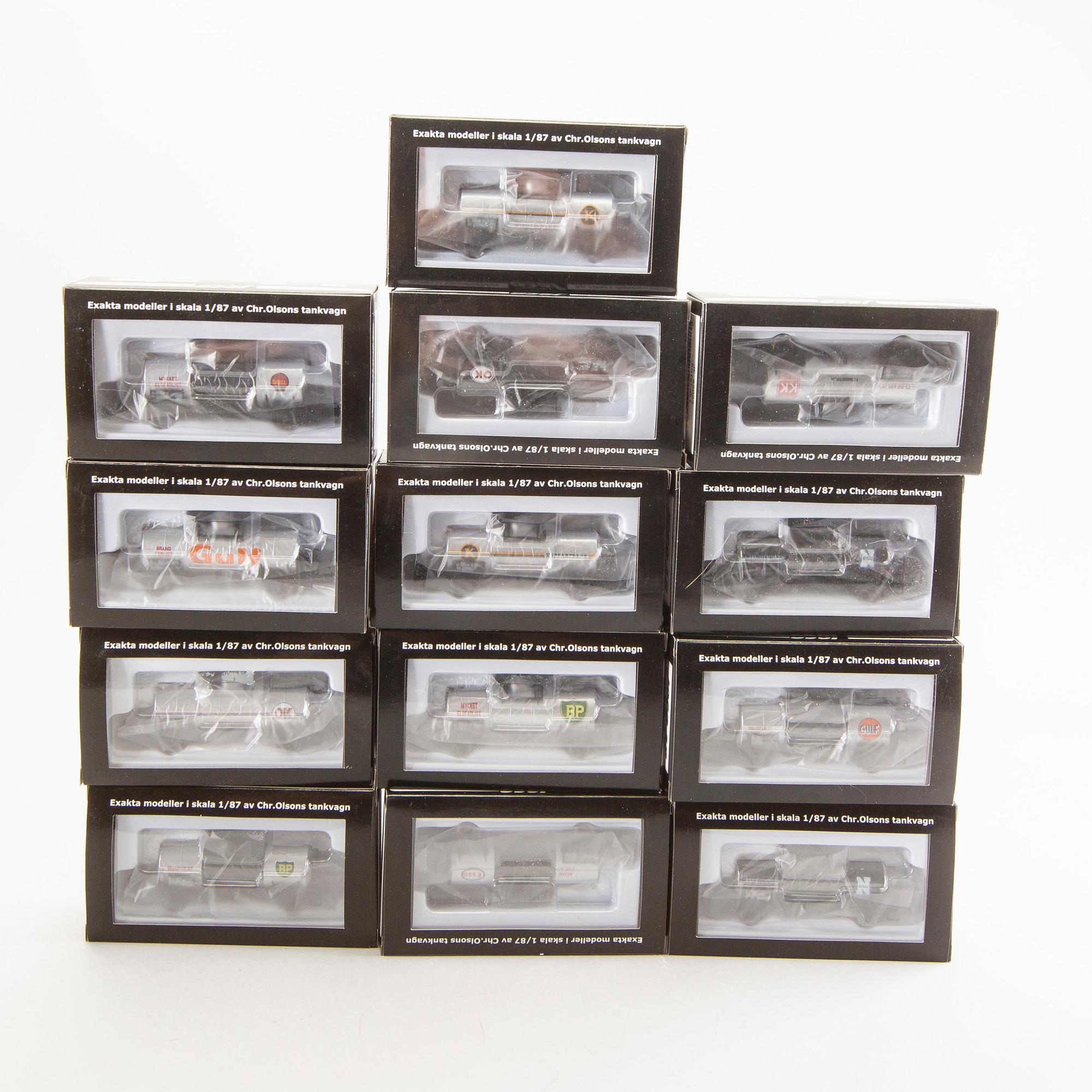 1 Jeco locomotive SJ litt Hg-680 and 13 freight cars.
