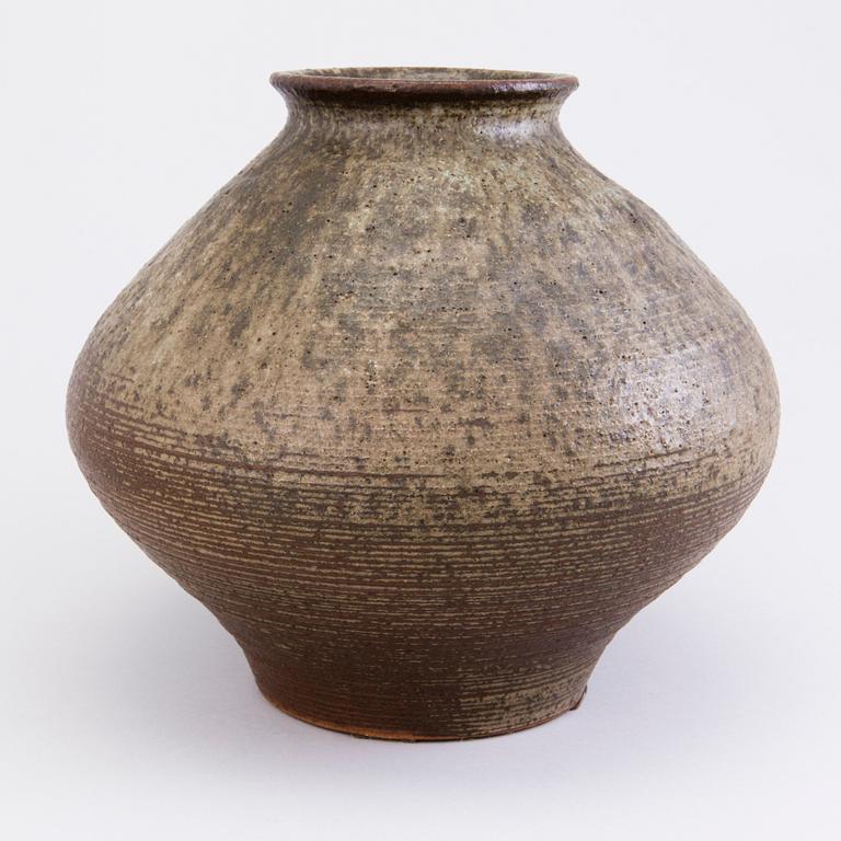 BRITA HEILIMO, a stoneware vase signed Arabia BH.