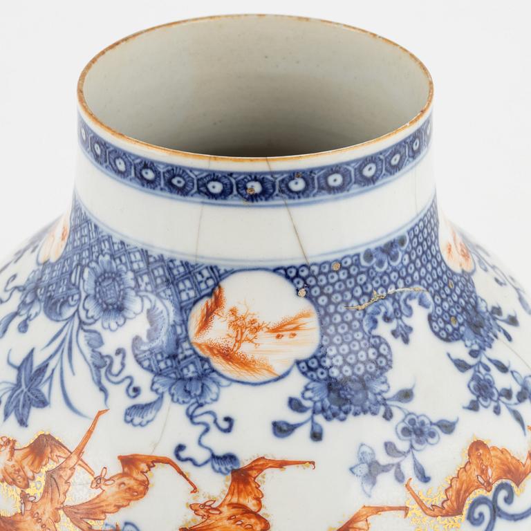 A large famille rose vase, Qing dynasty, Qianlong (1736-95).