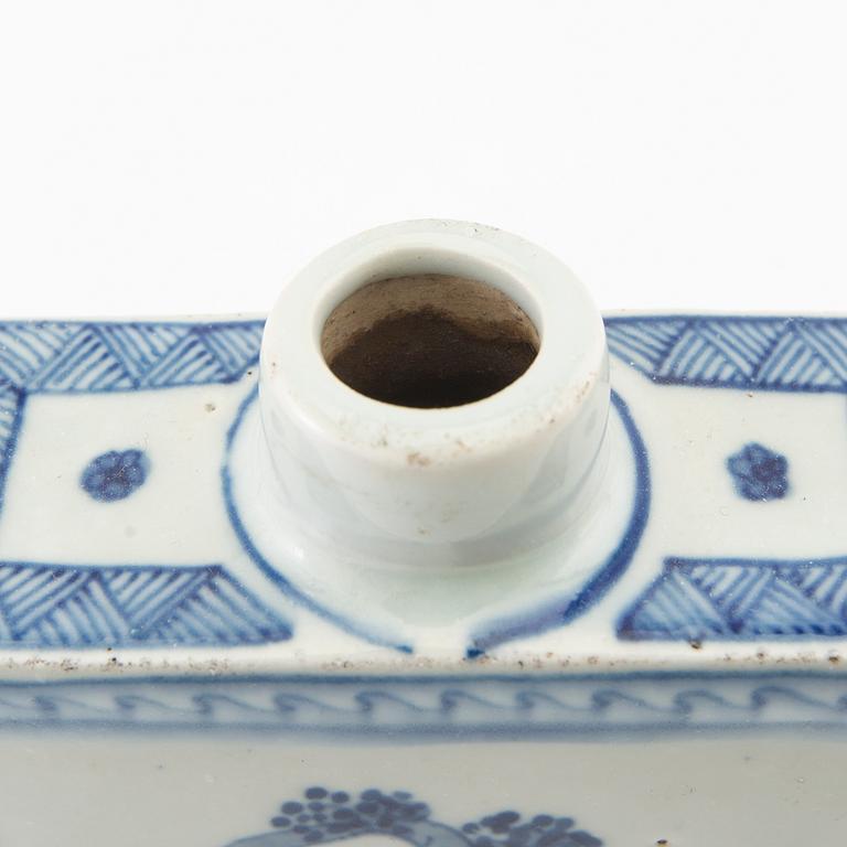 Tedosa China, 19th century porcelain.