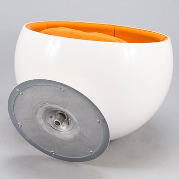 EERO AARNIO, 'Ball Chair', Adelta. Model design year 1963.