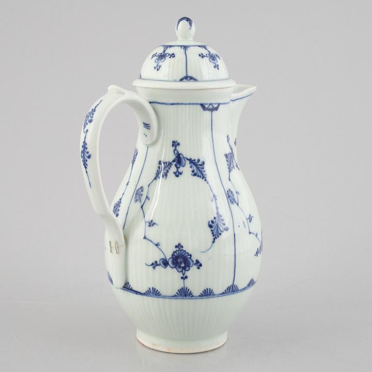 A 'Blue Fluted Plain' / 'Musselmalet rifflet' coffee pot, Royal Copenhagen, around 1850.