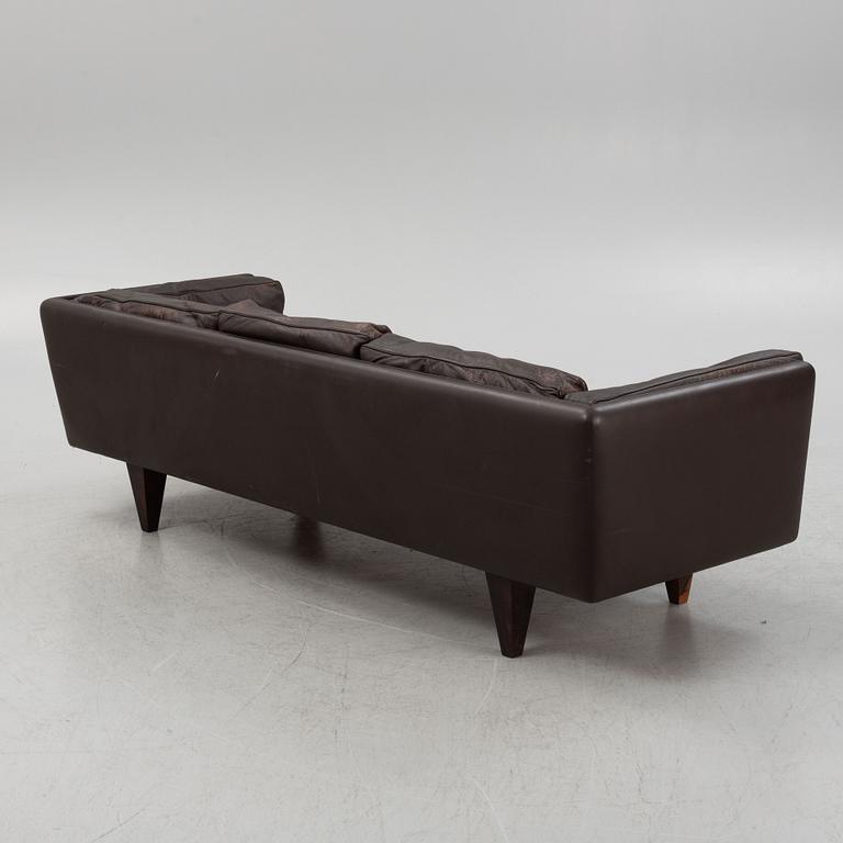 Illum Wikkelsö, sofa, VII for Holger Christiansen, Denmark, 1960s.
