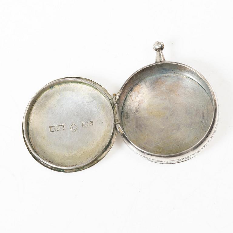 Dosor, 3 st, silver, England, Sverige, Tyskland, 1800-tal.