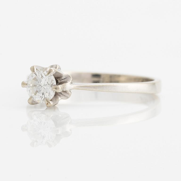 Ring, 18K white gold with brilliant-cut diamond.