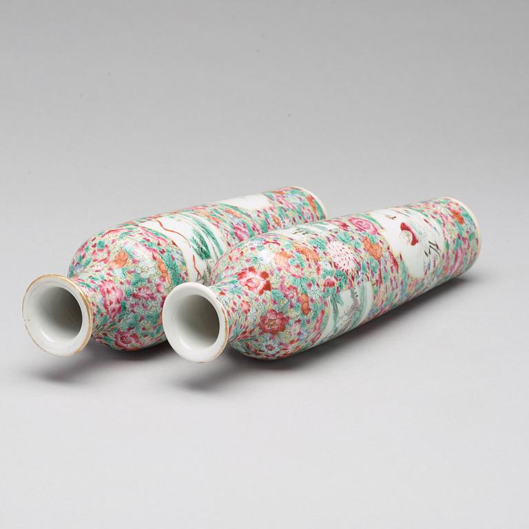 VASER, ett par, porslin. Qingdynastin, 1800-tal.