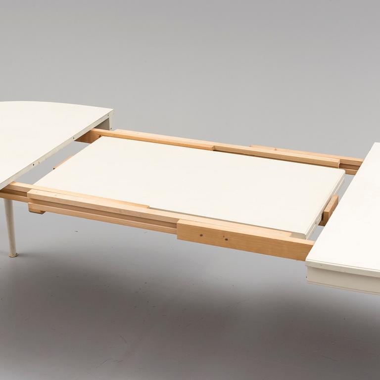 A 'Herrgården' table by Carl Malmsten, Bodafors, 1961.
