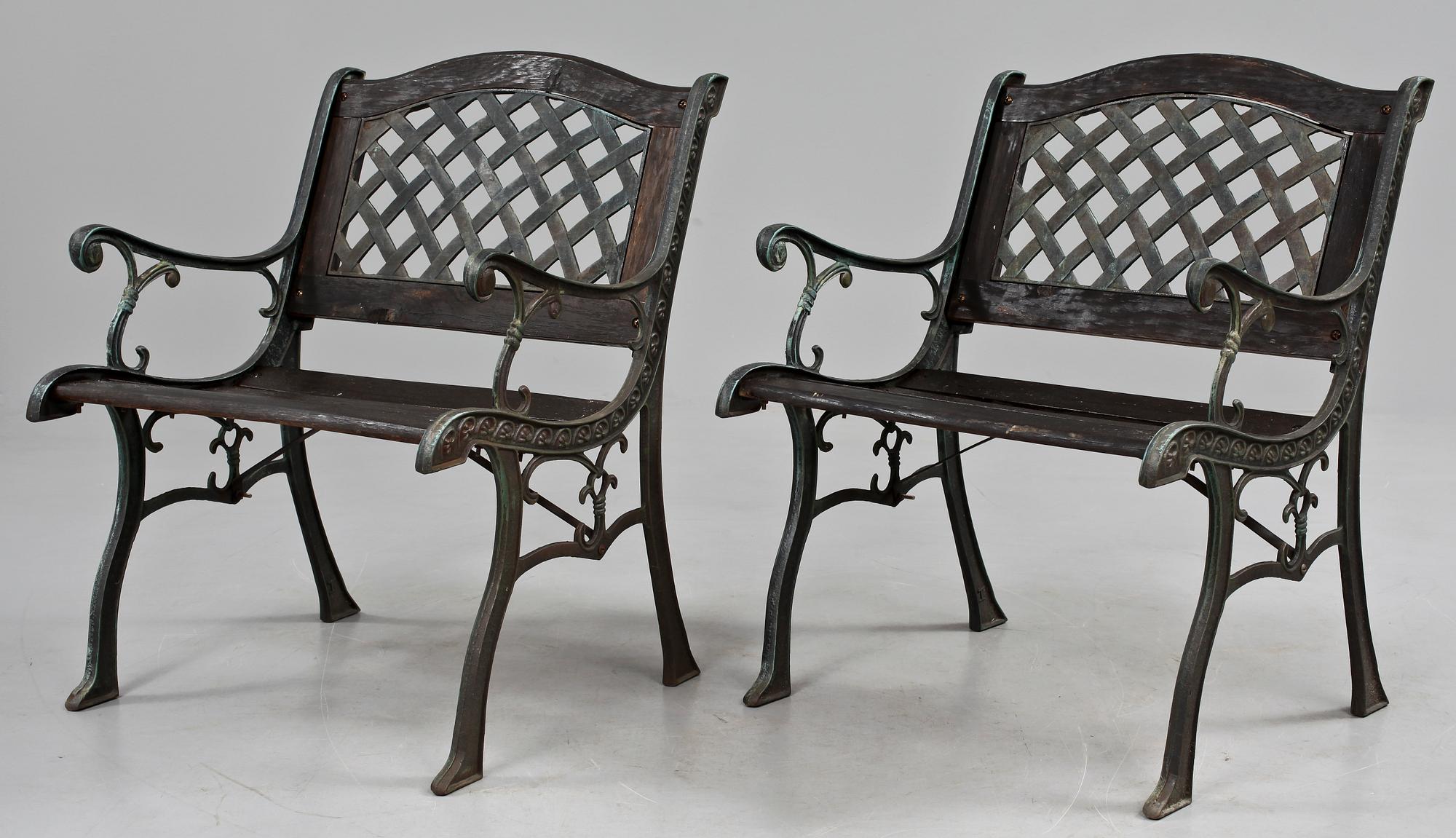 TRÄDGÅRDSMÖBEL, 4 delar, gjutjärn och trä, 1900/2000-tal.